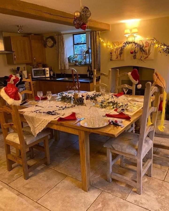 Dove Cottage Bisley  Екстериор снимка