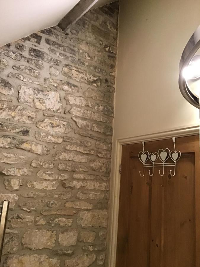 Dove Cottage Bisley  Екстериор снимка